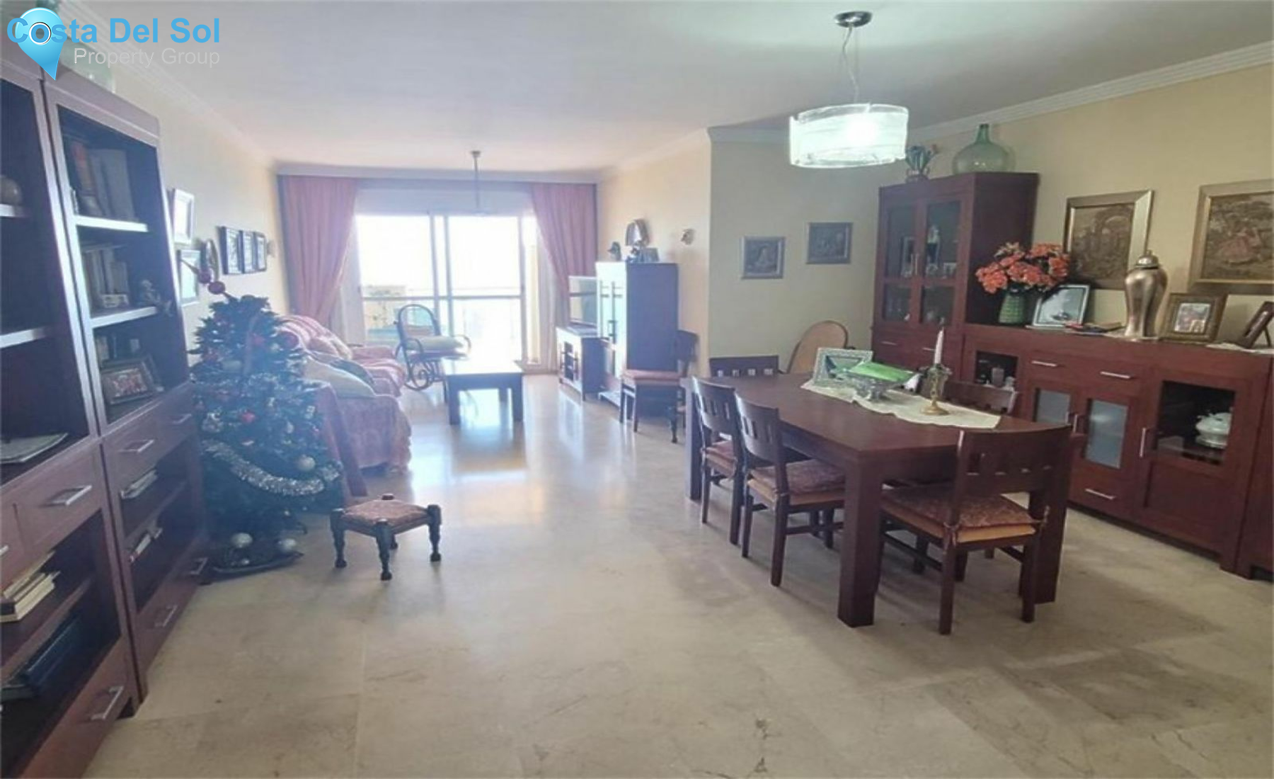 Middle Floor Apartment in Estepona-1396003