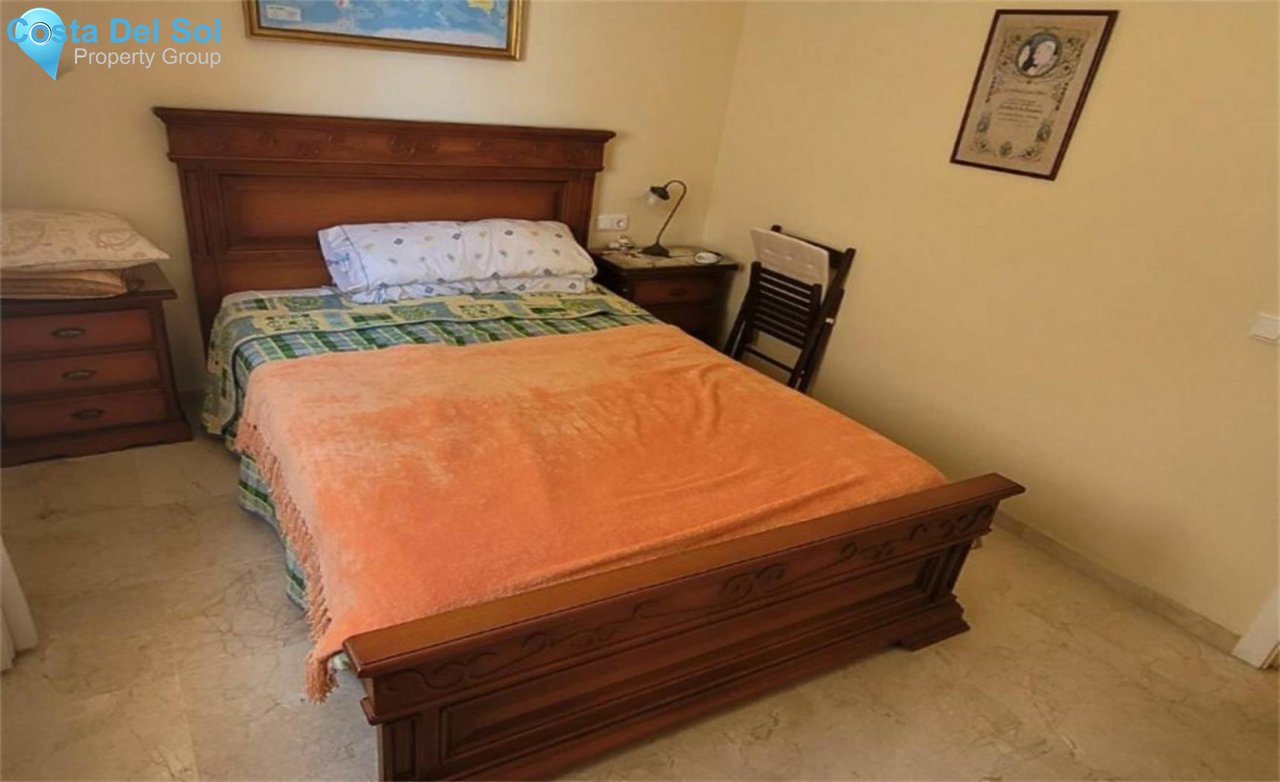 Middle Floor Apartment in Estepona-1396009