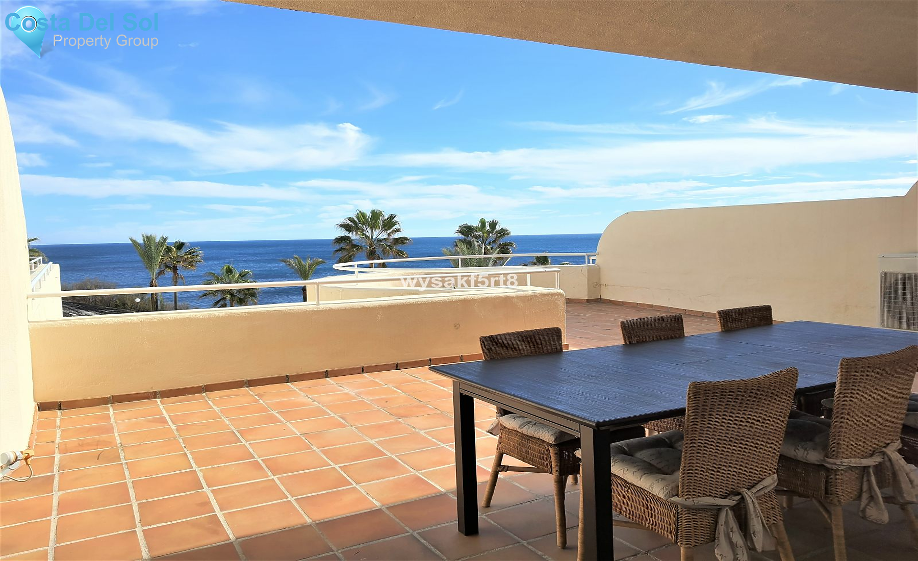 Middle Floor Apartment in Estepona