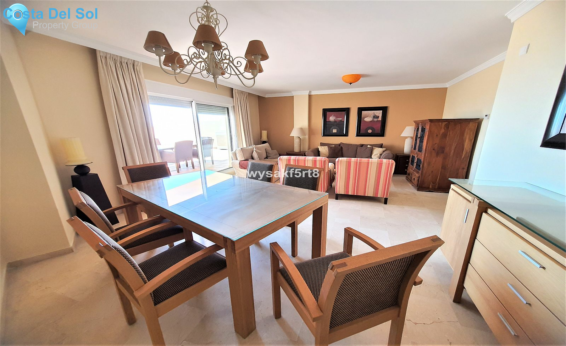 Middle Floor Apartment in Estepona-1396439