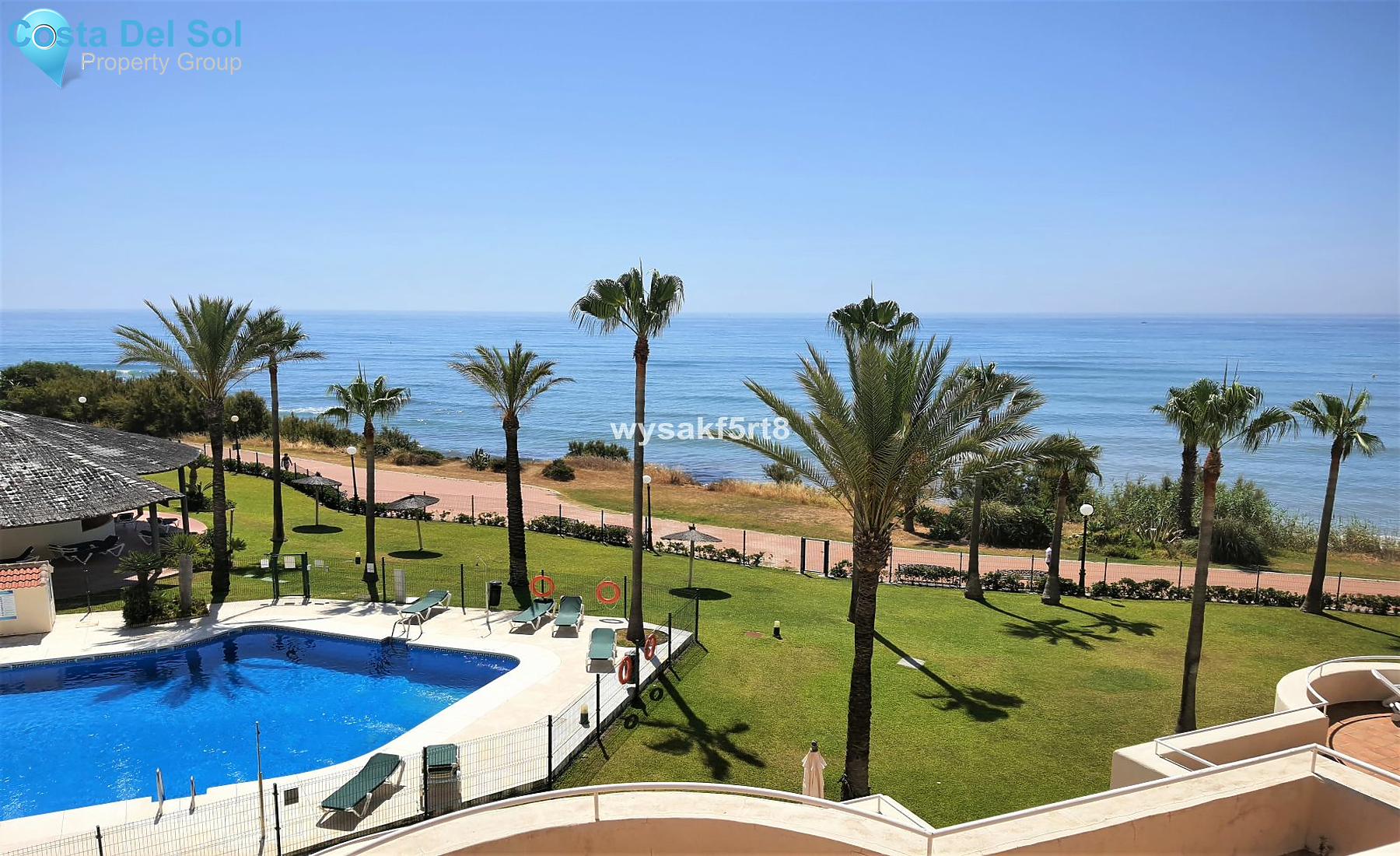 Middle Floor Apartment in Estepona-1396423