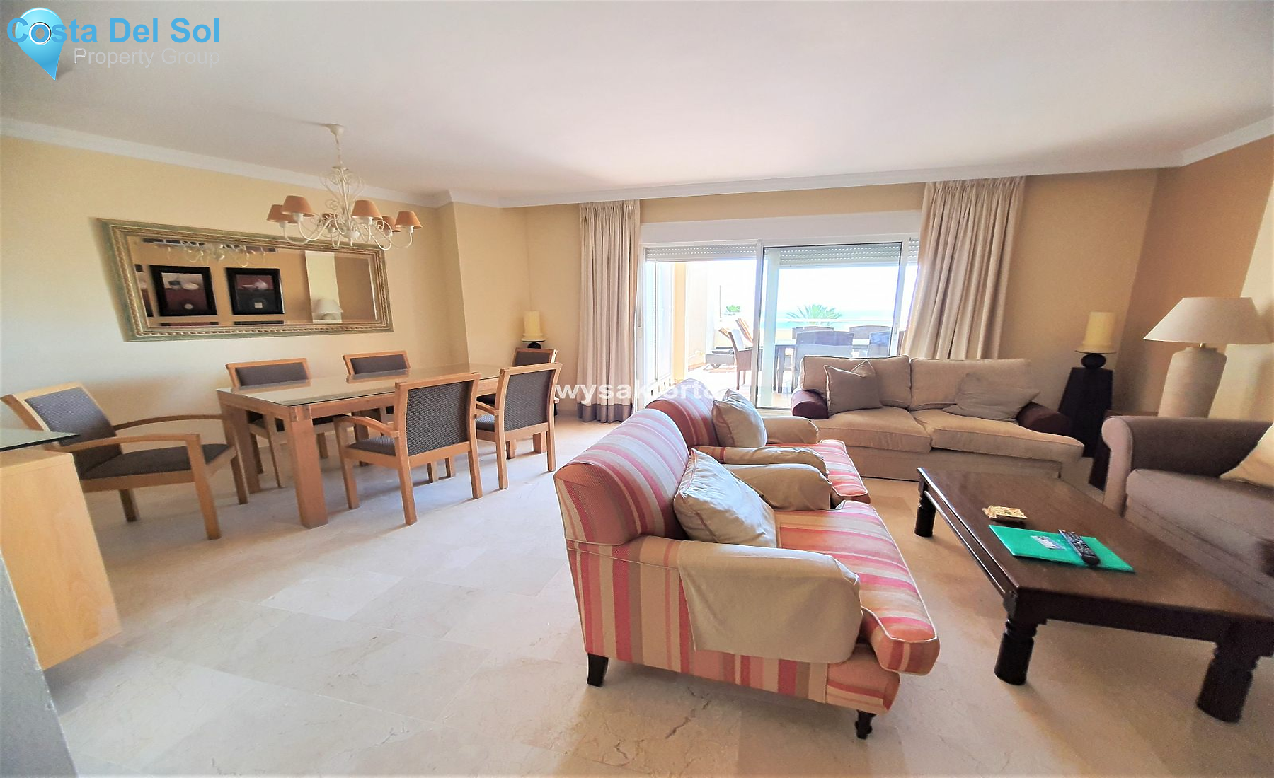 Middle Floor Apartment in Estepona-1396425