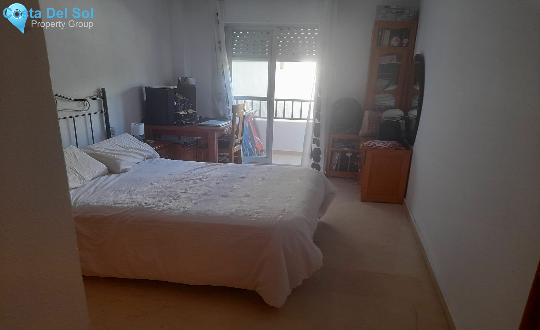 Middle Floor Apartment in Estepona-1428848