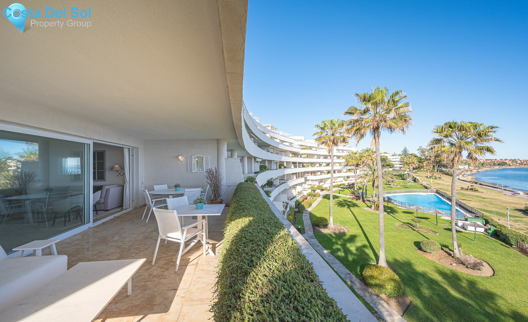 Middle Floor Apartment in Estepona-1515575