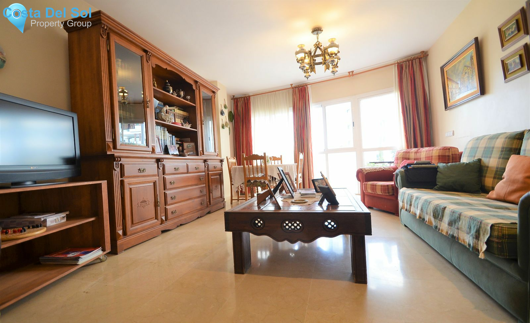 Middle Floor Apartment in Estepona-1516263