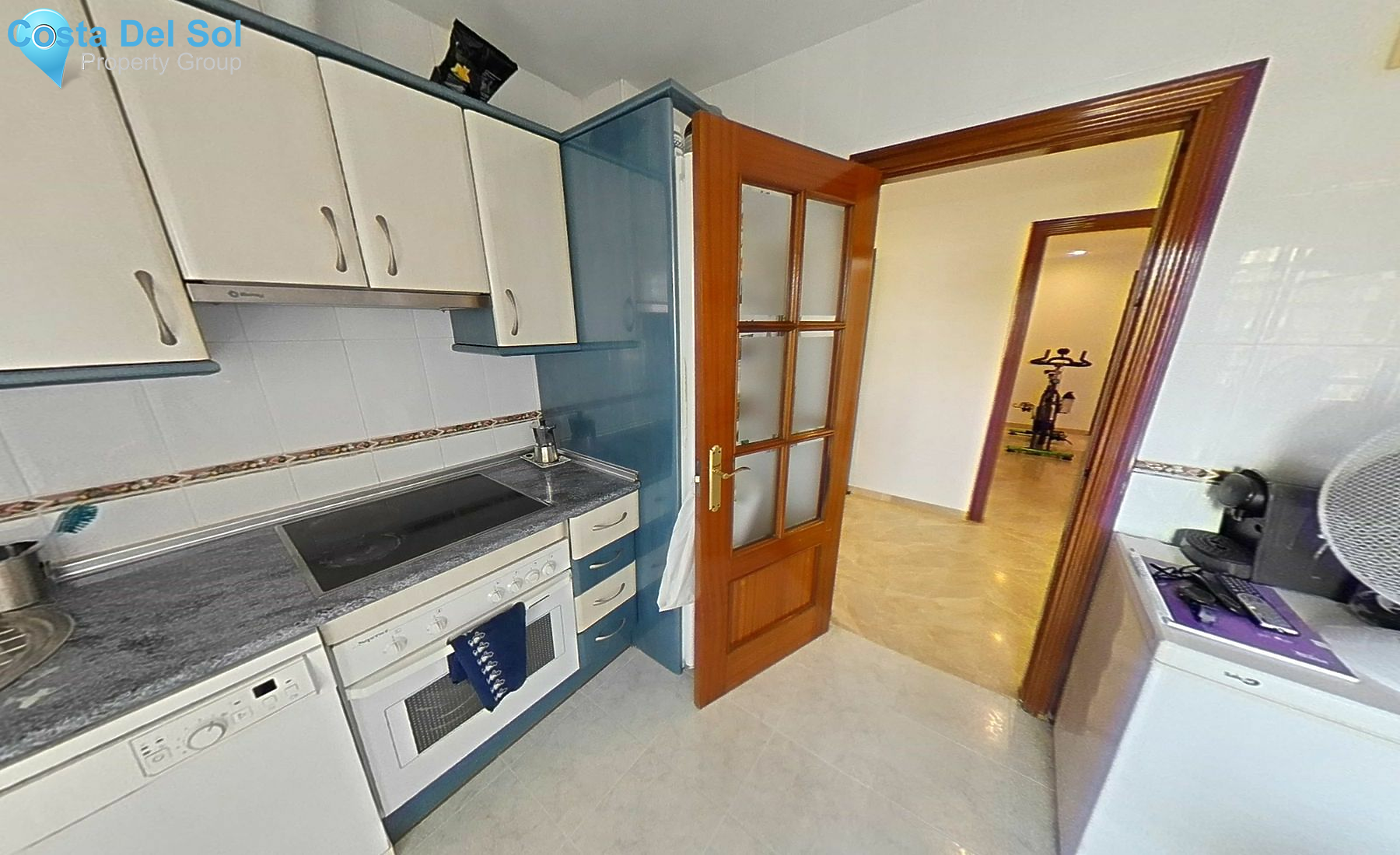 Middle Floor Apartment in Estepona-1518388