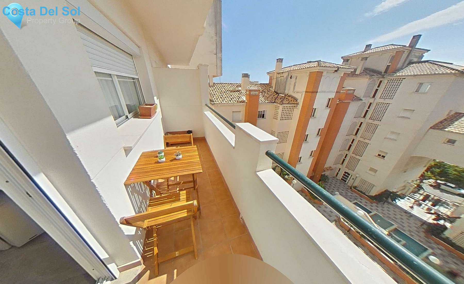 Middle Floor Apartment in Estepona-1518380