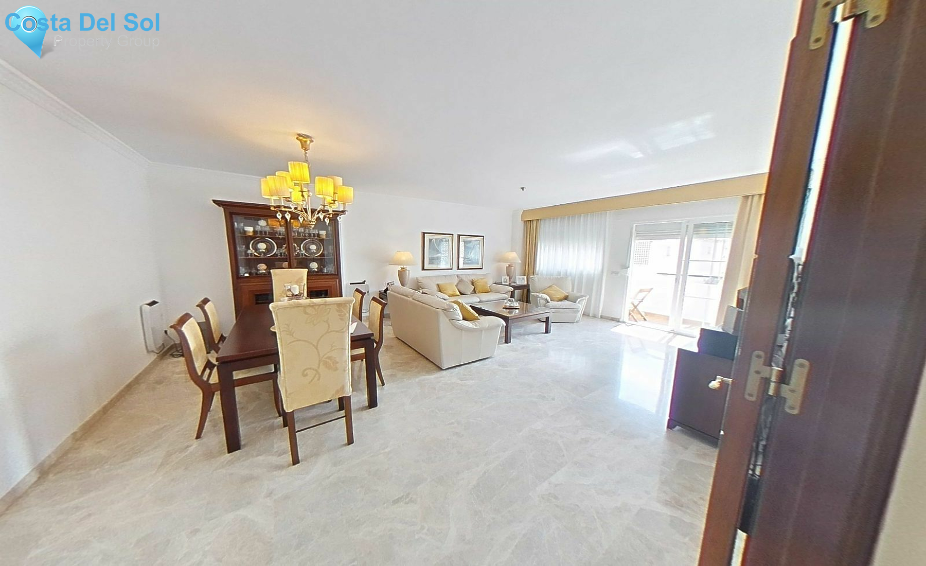 Middle Floor Apartment in Estepona-1518386