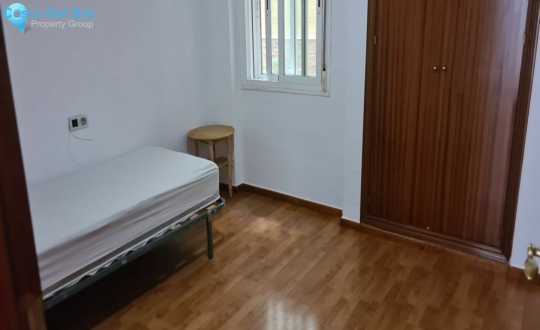 Middle Floor Apartment in Estepona-1545431