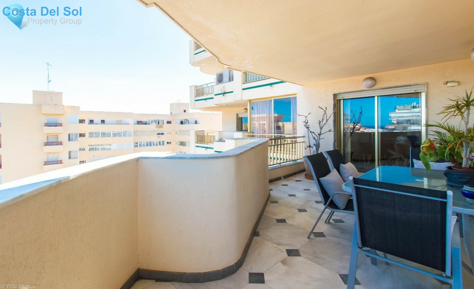 Middle Floor Apartment in Fuengirola-1242792