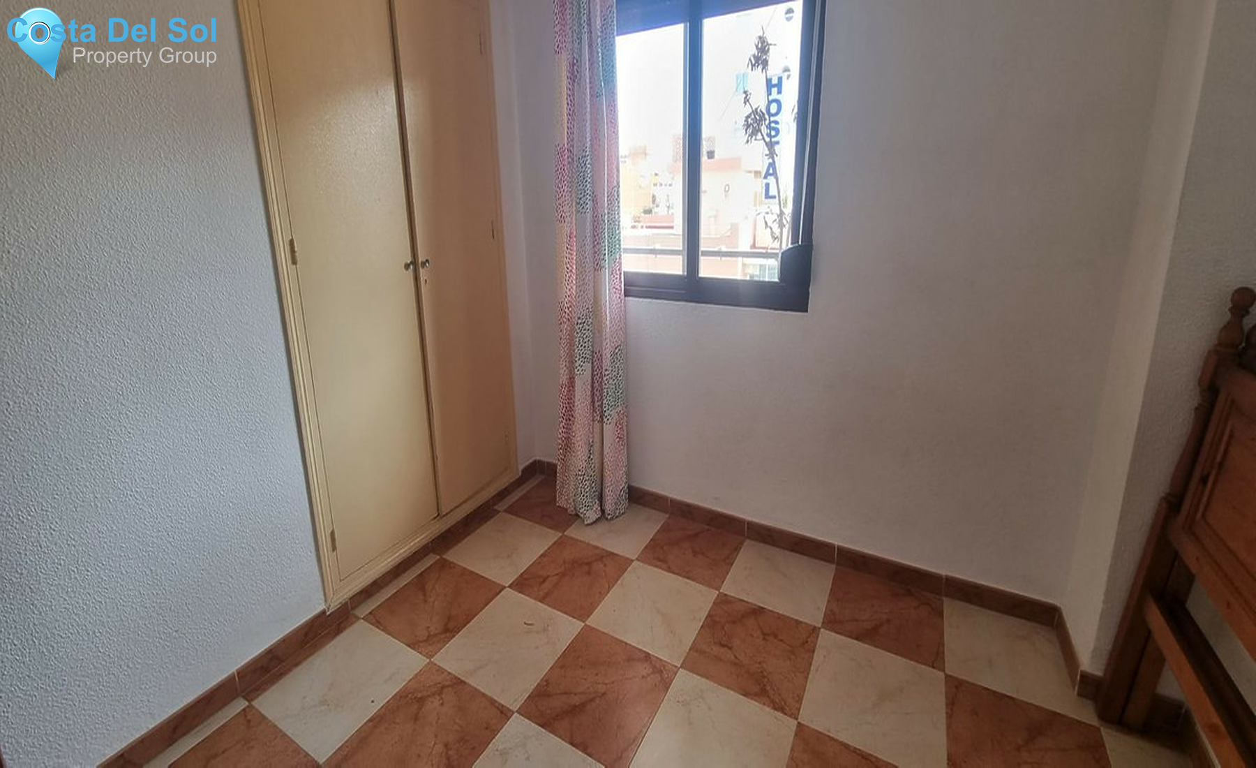 Middle Floor Apartment in Fuengirola-1279275