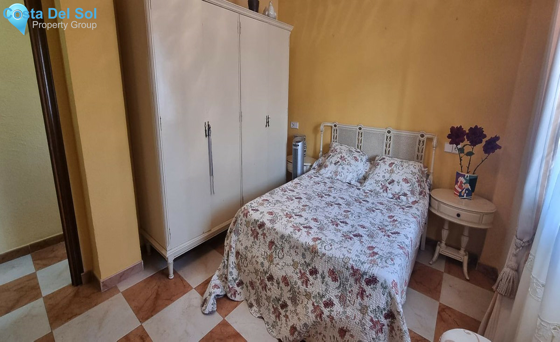 Middle Floor Apartment in Fuengirola-1279279