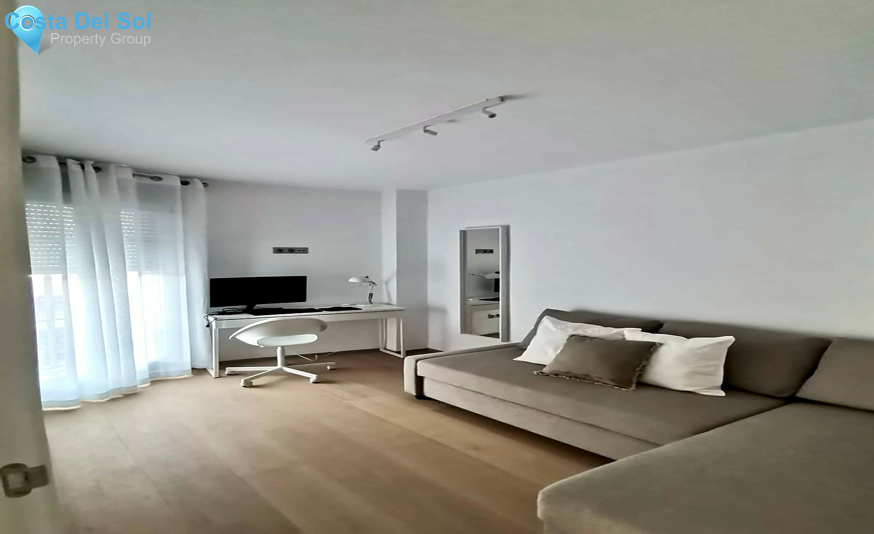 Middle Floor Apartment in Fuengirola-1304601