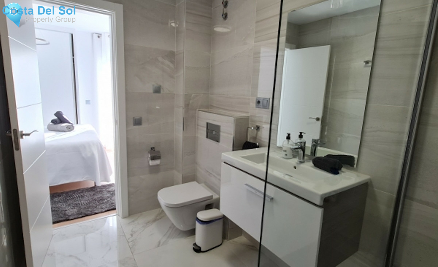 Middle Floor Apartment in Fuengirola-1304606