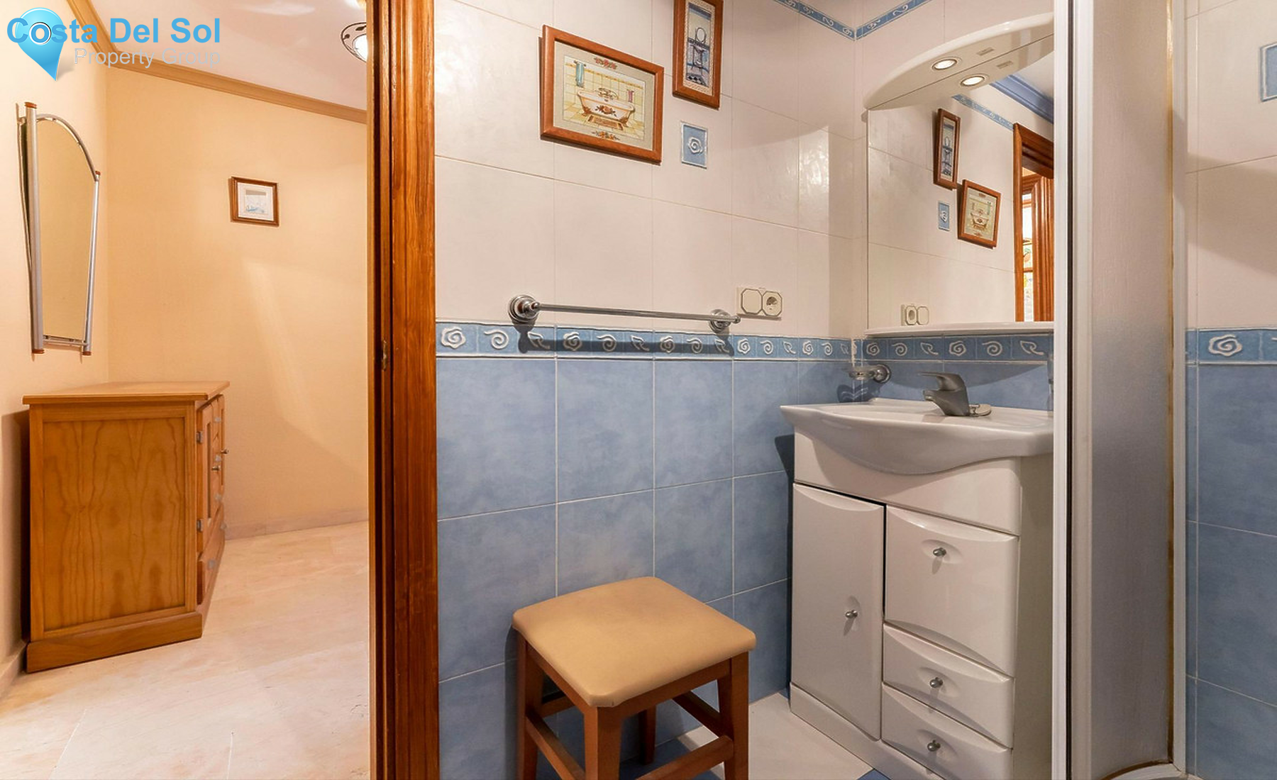 Middle Floor Apartment in Fuengirola-1320218