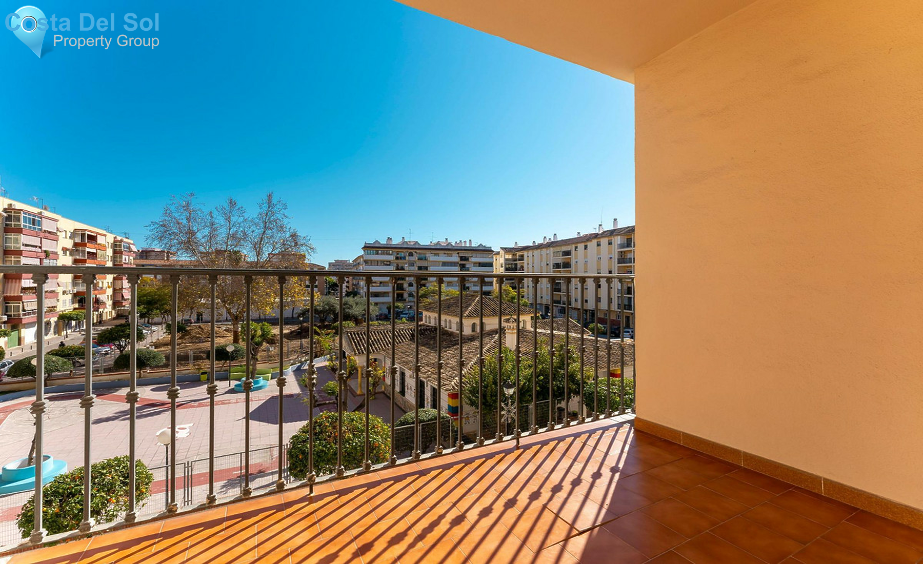 Middle Floor Apartment in Fuengirola-1320210