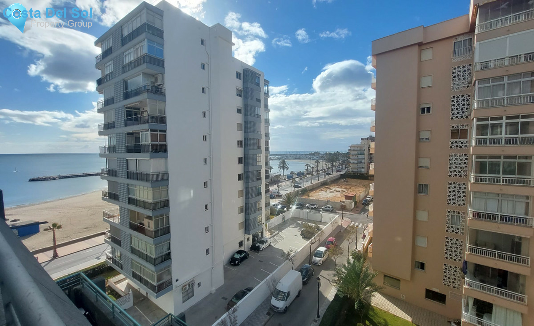 Middle Floor Apartment in Fuengirola-1380677