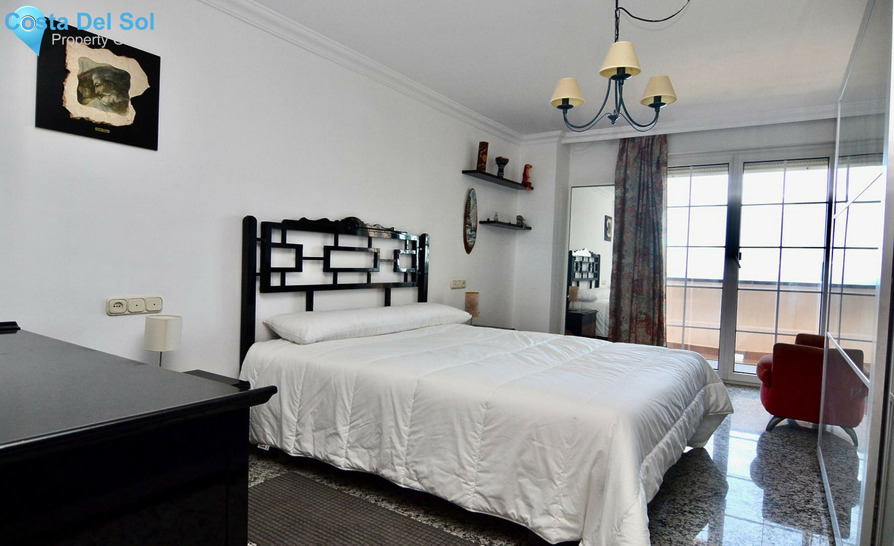 Middle Floor Apartment in Fuengirola-1525947