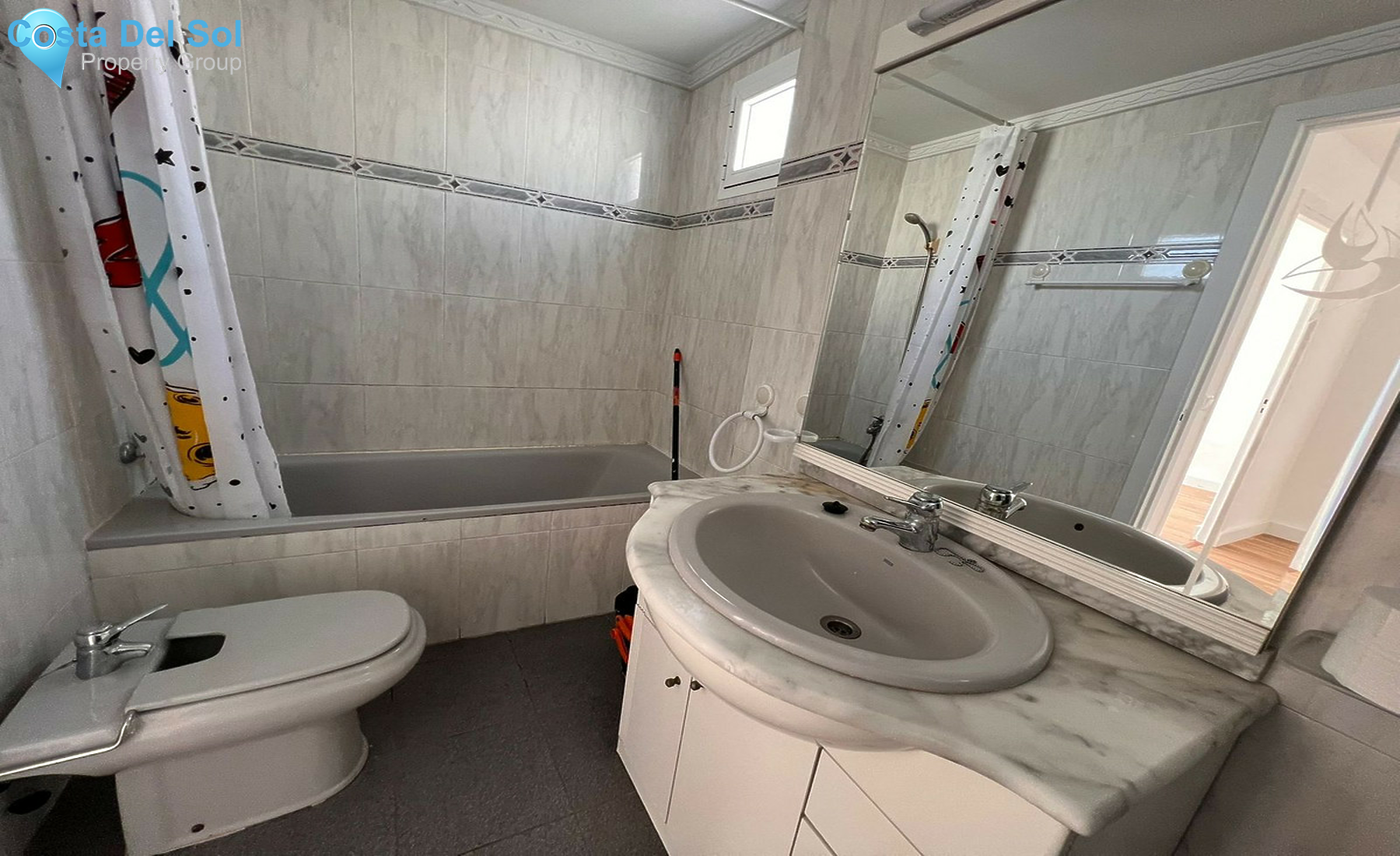 Middle Floor Apartment in Fuengirola-1541026