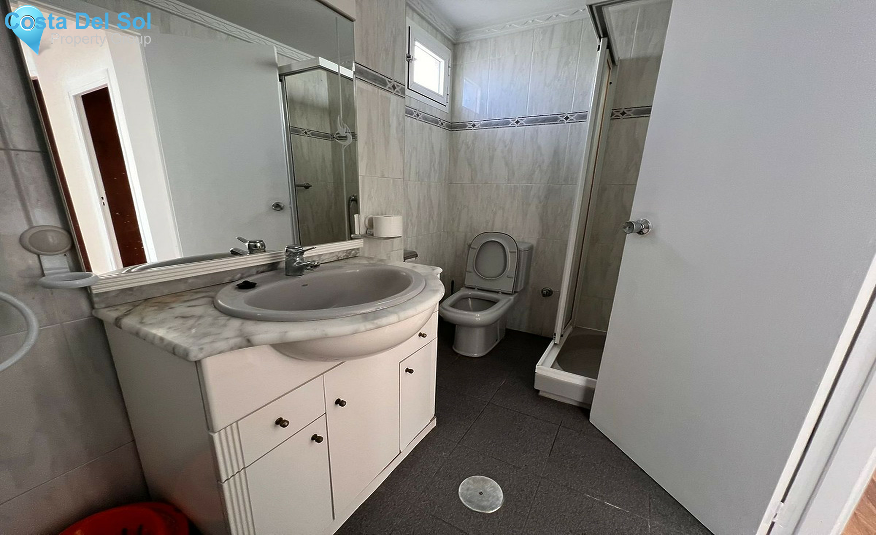 Middle Floor Apartment in Fuengirola-1541016