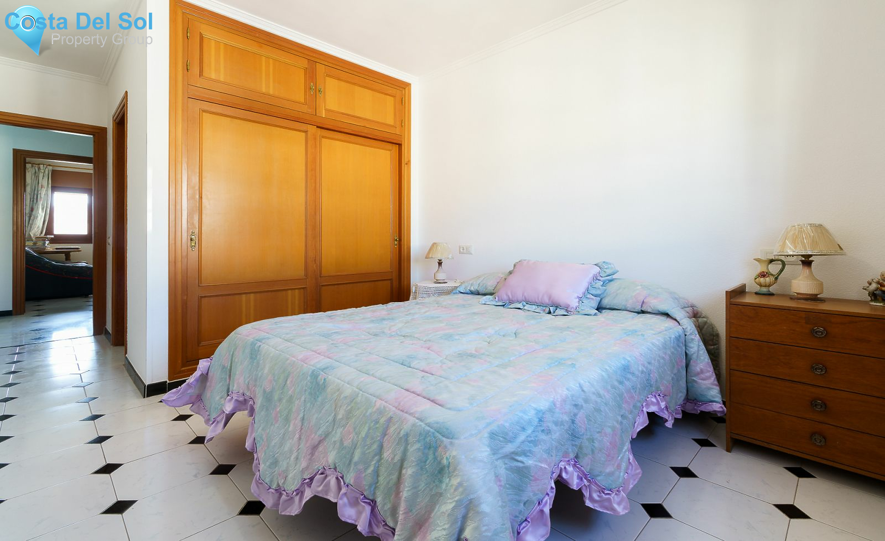 Middle Floor Apartment in Fuengirola-1141950