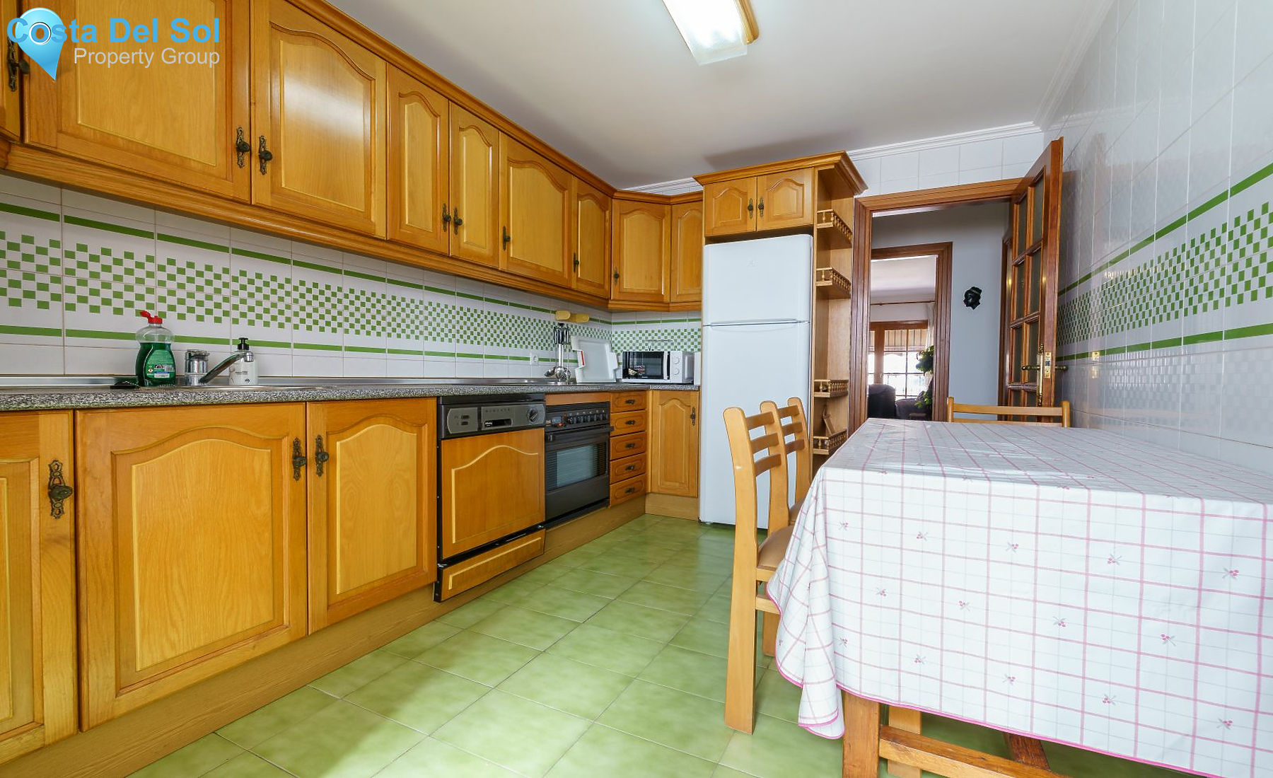 Middle Floor Apartment in Fuengirola-1141944