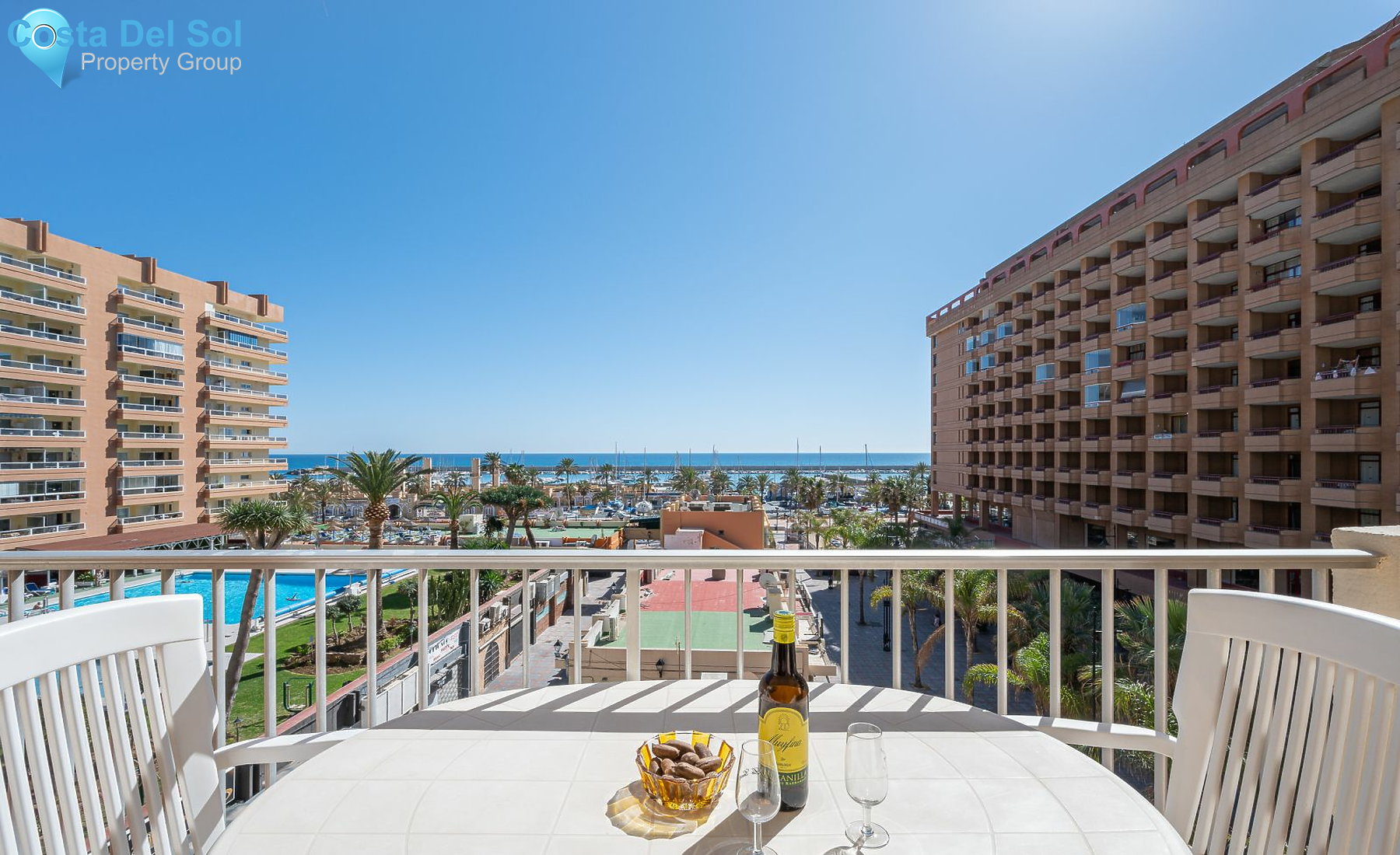 Middle Floor Apartment in Fuengirola-1153950