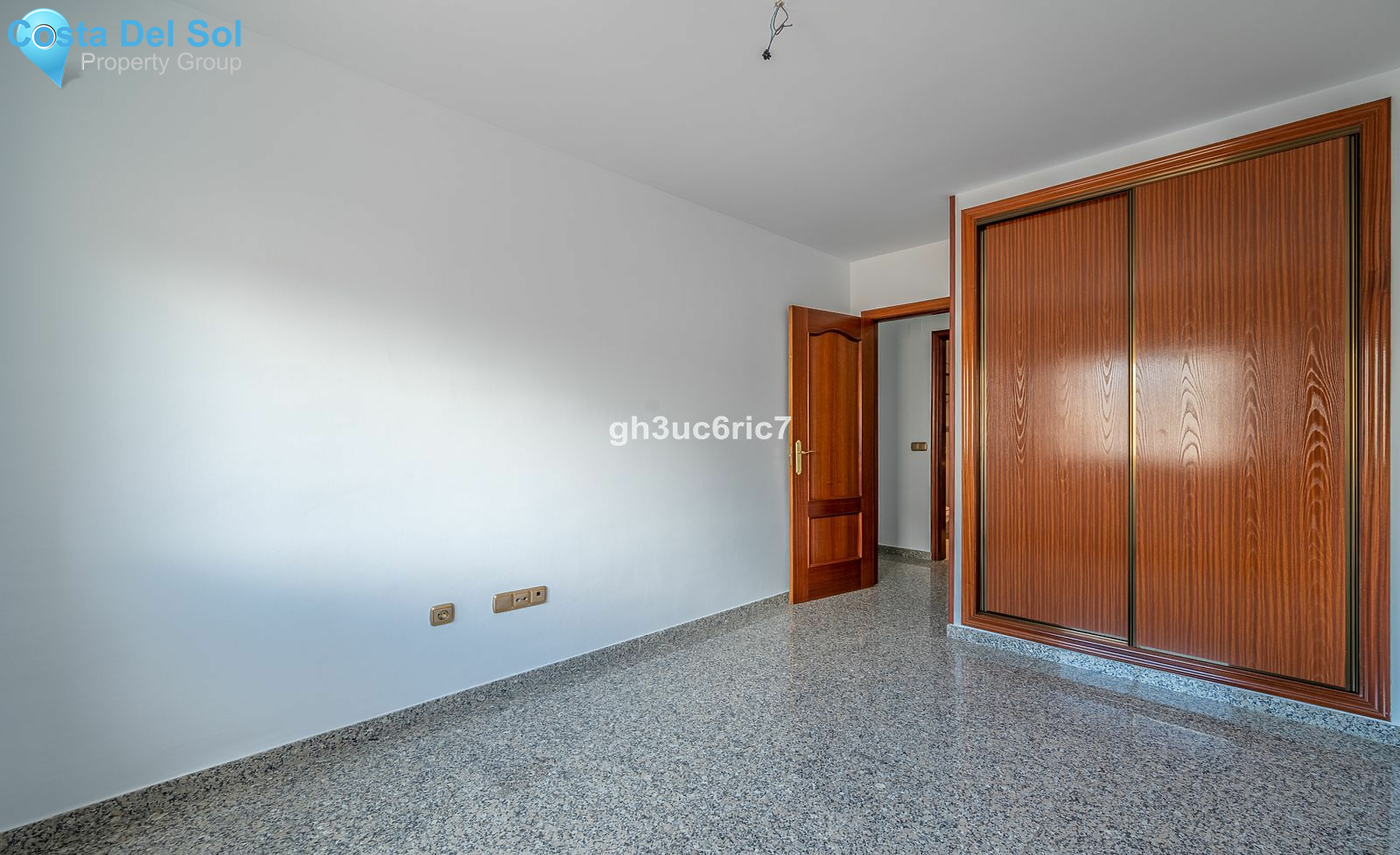 Middle Floor Apartment in Fuengirola-1184005