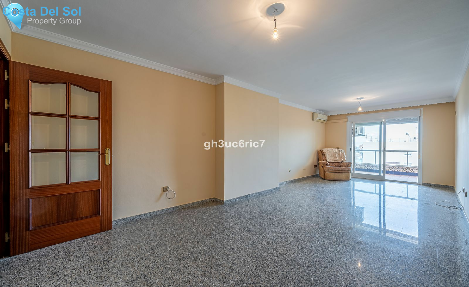 Middle Floor Apartment in Fuengirola-1183994