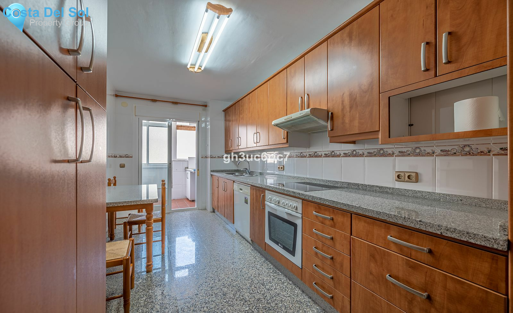 Middle Floor Apartment in Fuengirola-1183997