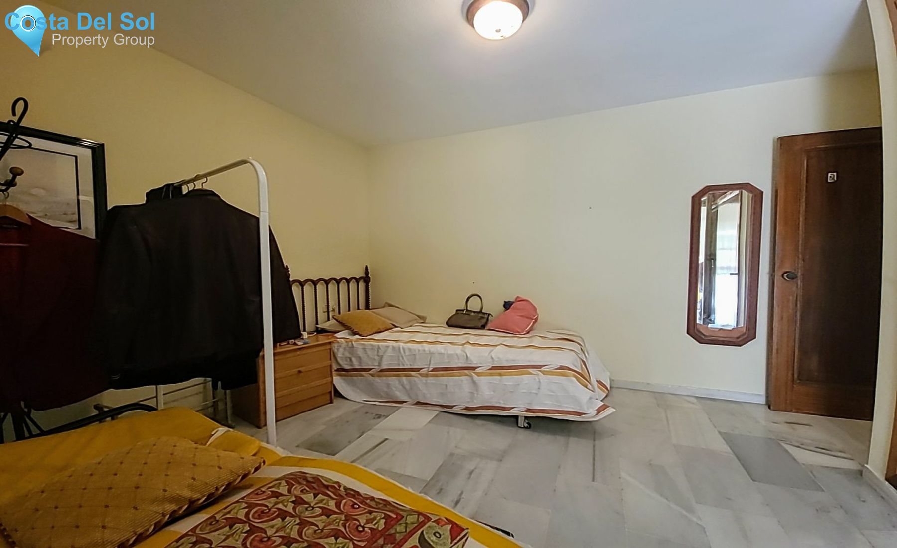 Middle Floor Apartment in Fuengirola-1202862
