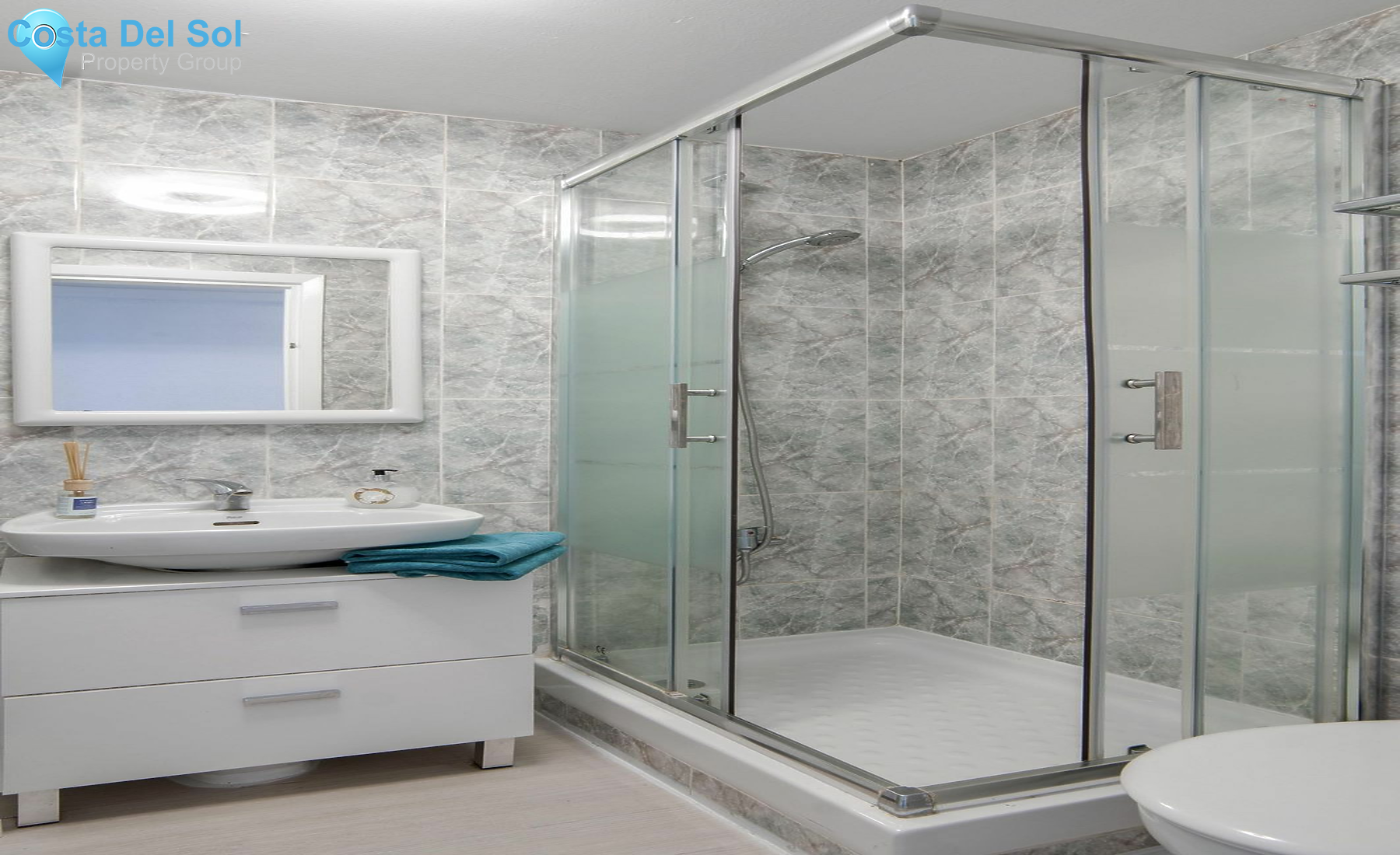Middle Floor Apartment in Fuengirola-1442945