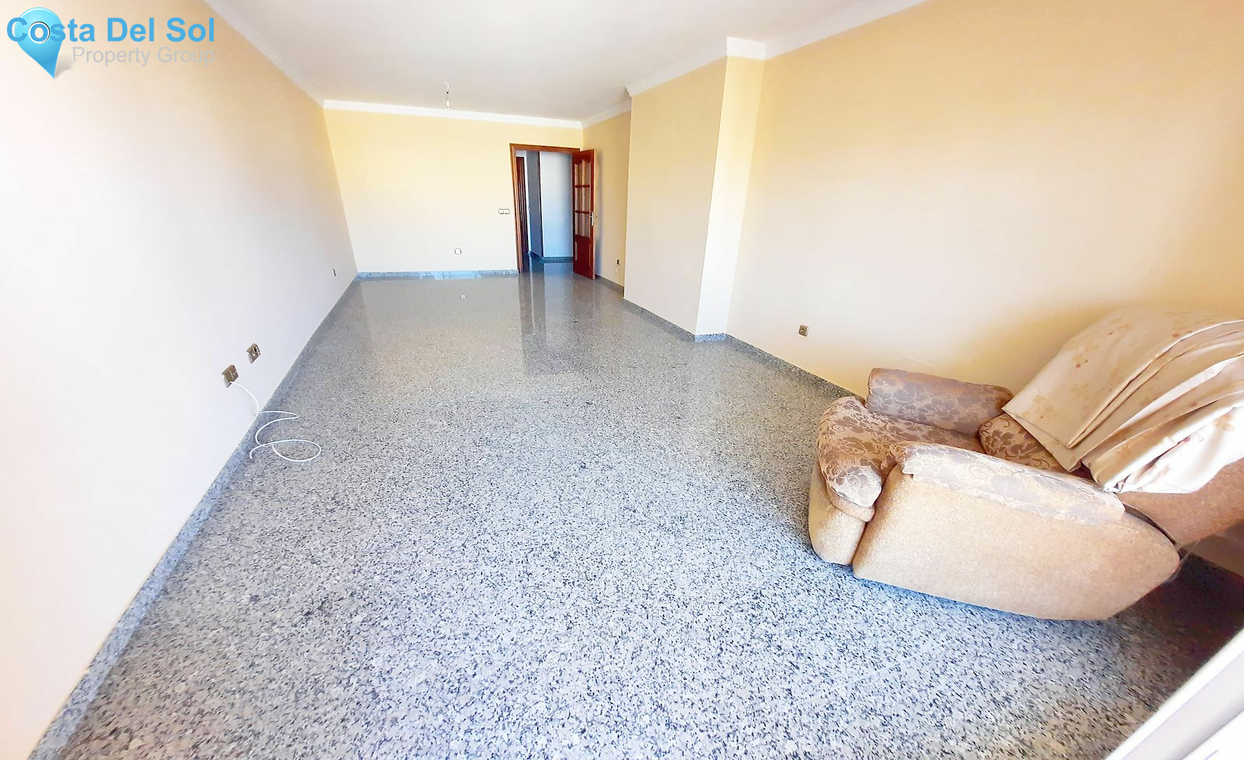 Middle Floor Apartment in Fuengirola-1544604