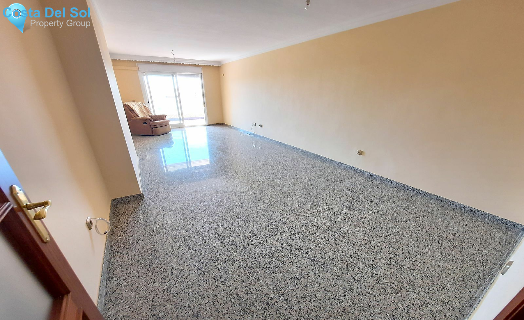 Middle Floor Apartment in Fuengirola-1544605