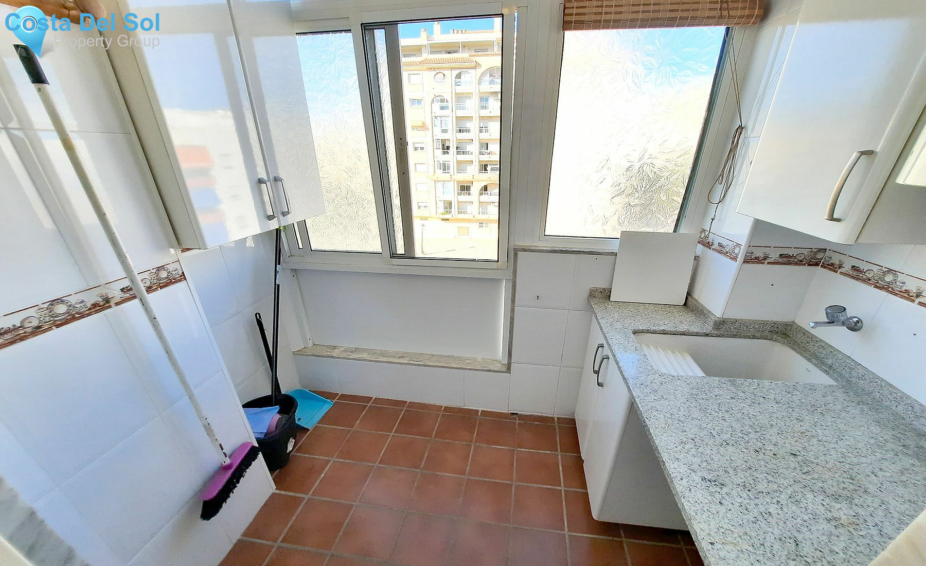 Middle Floor Apartment in Fuengirola-1544609