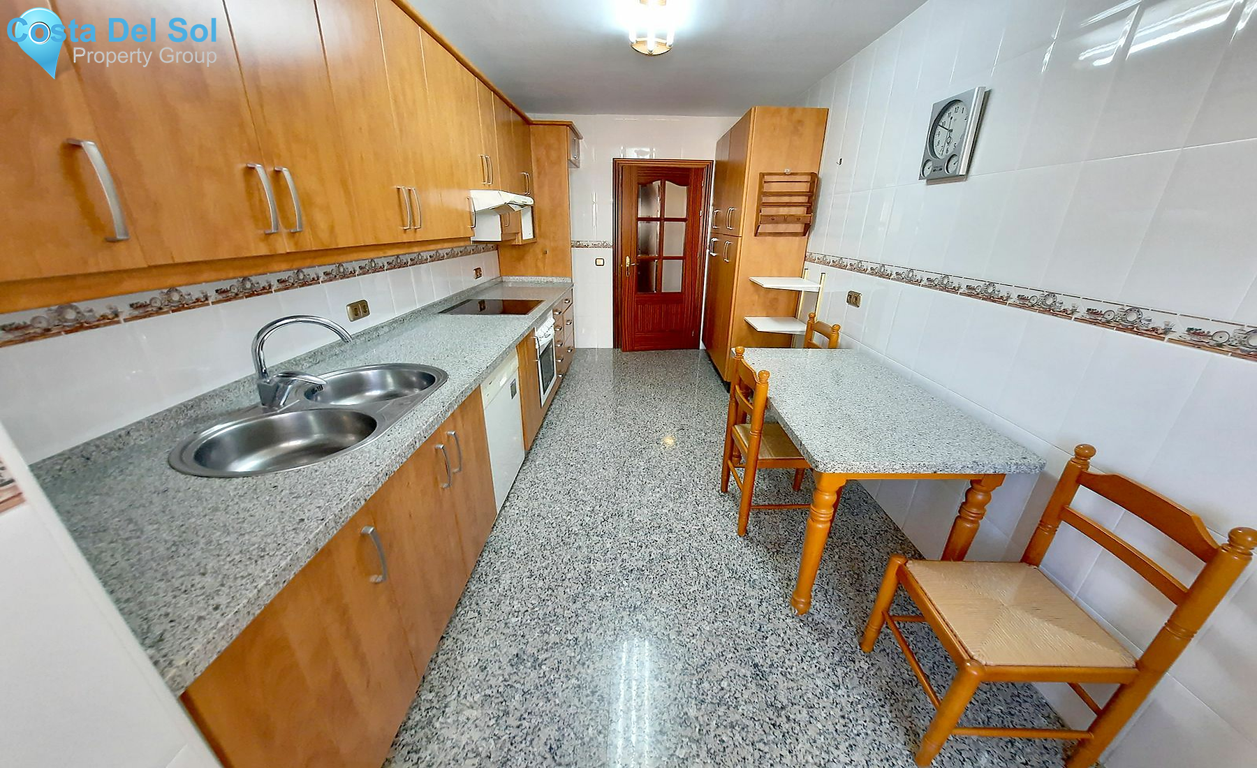 Middle Floor Apartment in Fuengirola-1544610