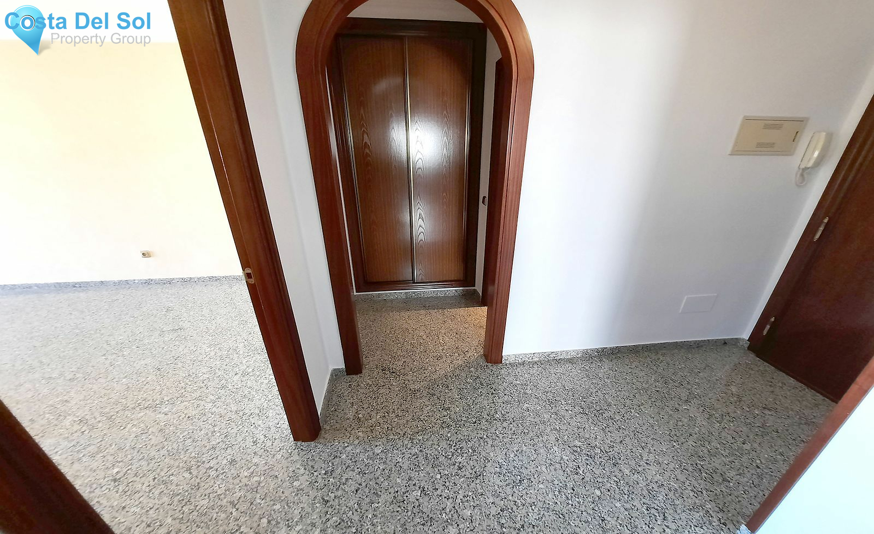 Middle Floor Apartment in Fuengirola-1544611