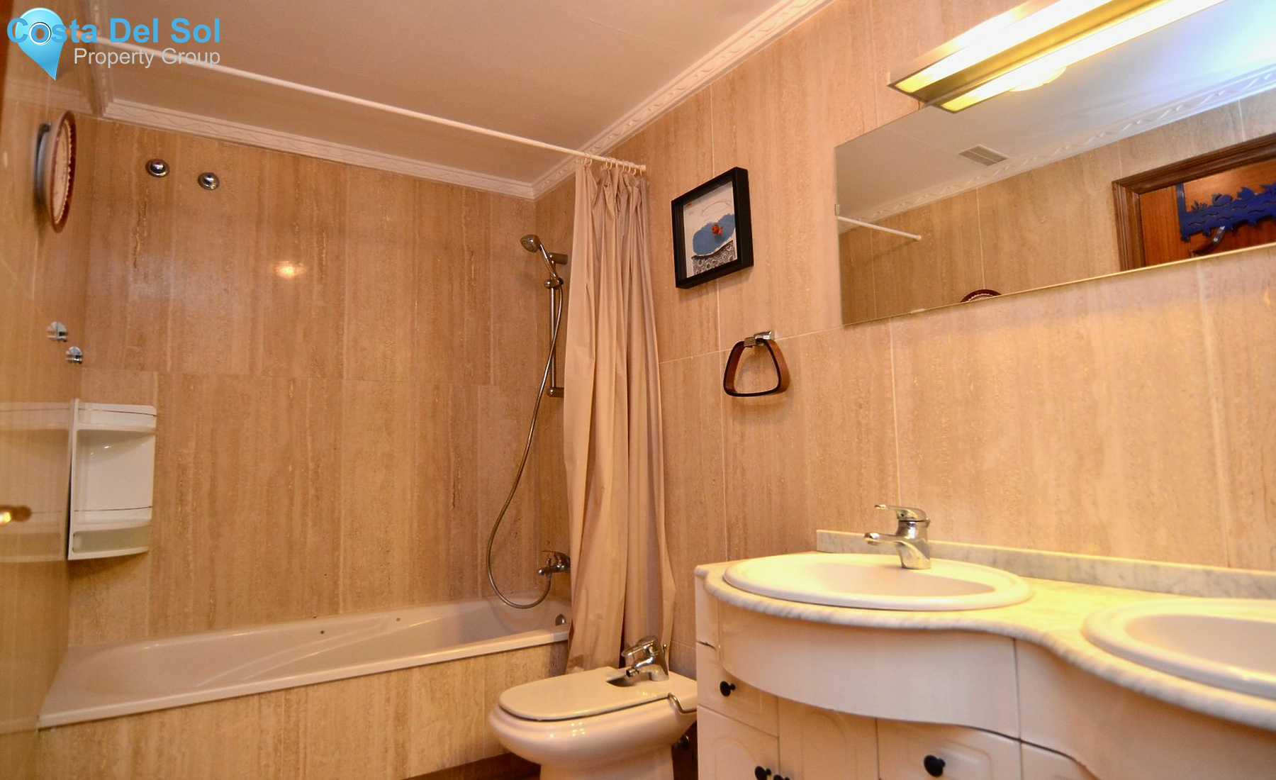 Middle Floor Apartment in Fuengirola-1550436