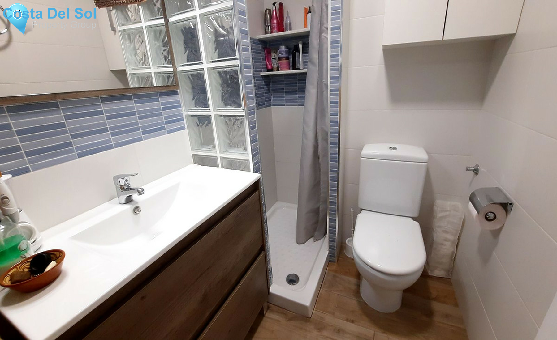 Middle Floor Apartment in Los Boliches-1527096