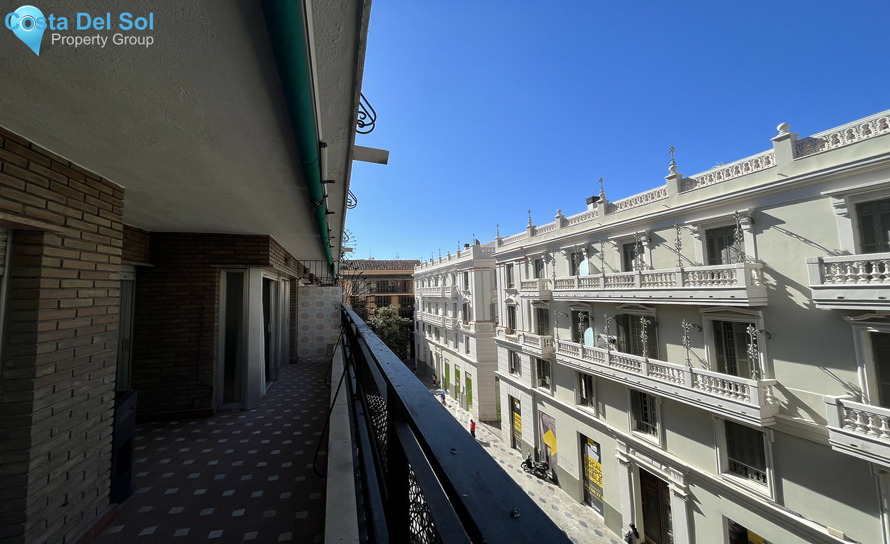 Middle Floor Apartment in Malaga Centro-1297618