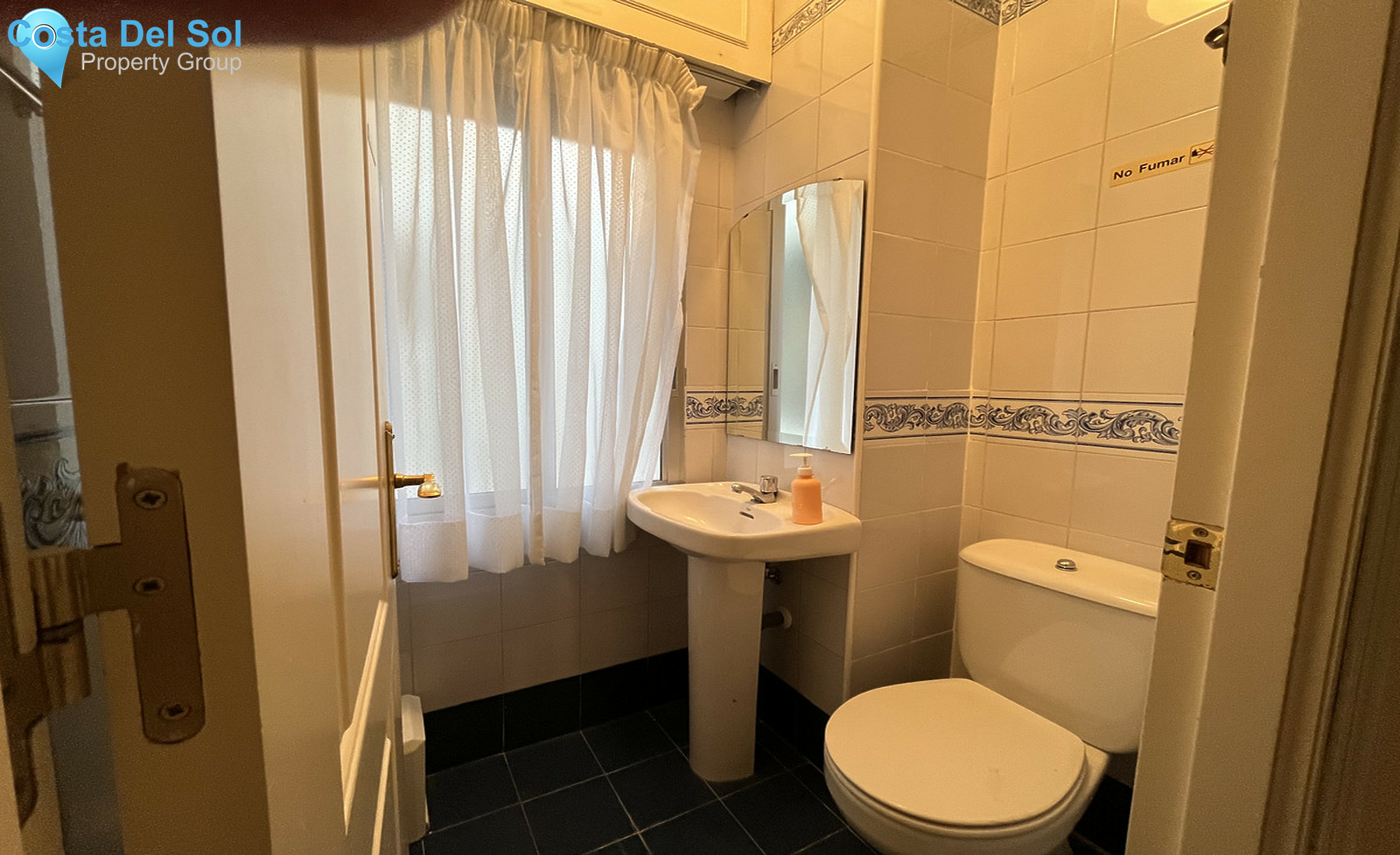 Middle Floor Apartment in Malaga Centro-1297611