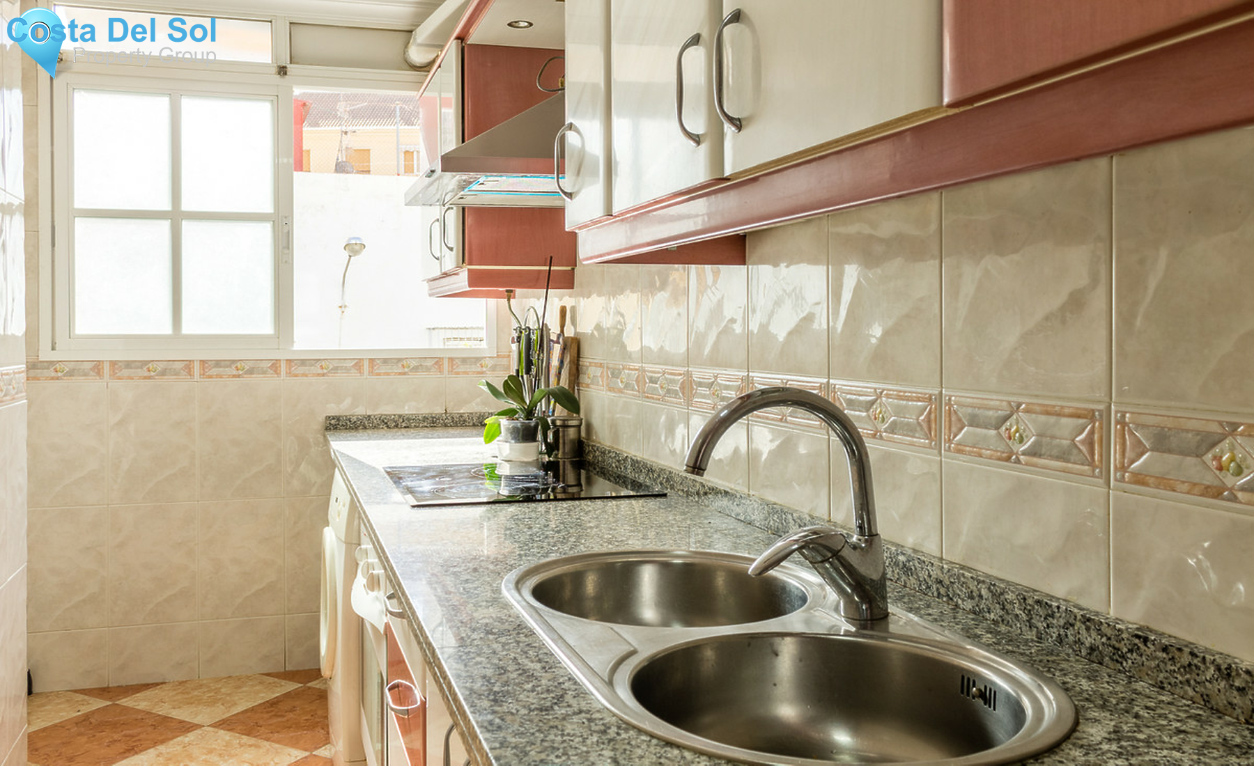 Middle Floor Apartment in Malaga Centro-1450951