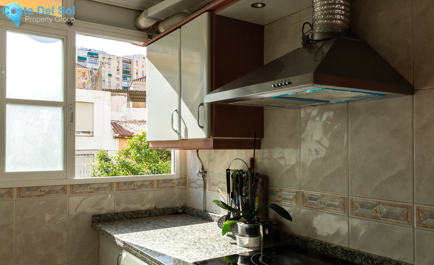 Middle Floor Apartment in Malaga Centro-1450952