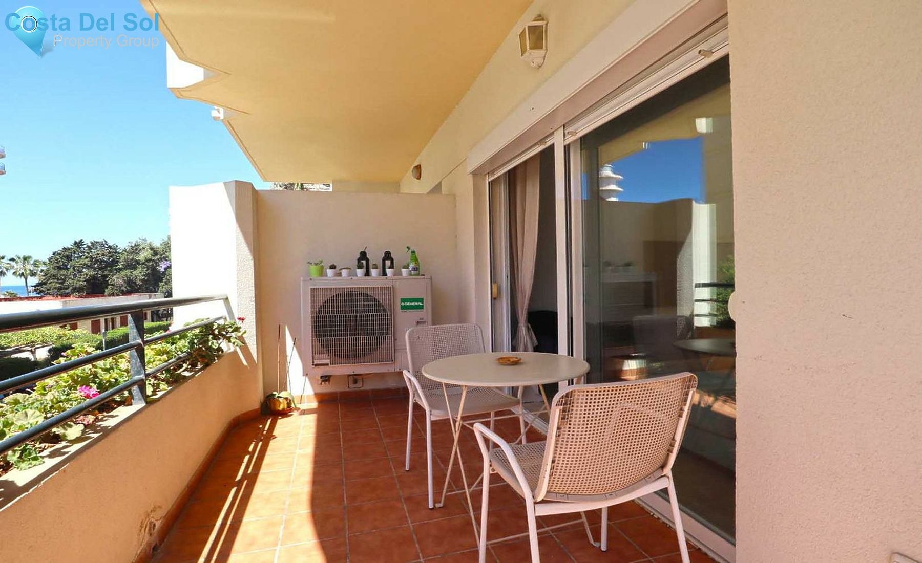 Middle Floor Apartment in Marbella-1273188