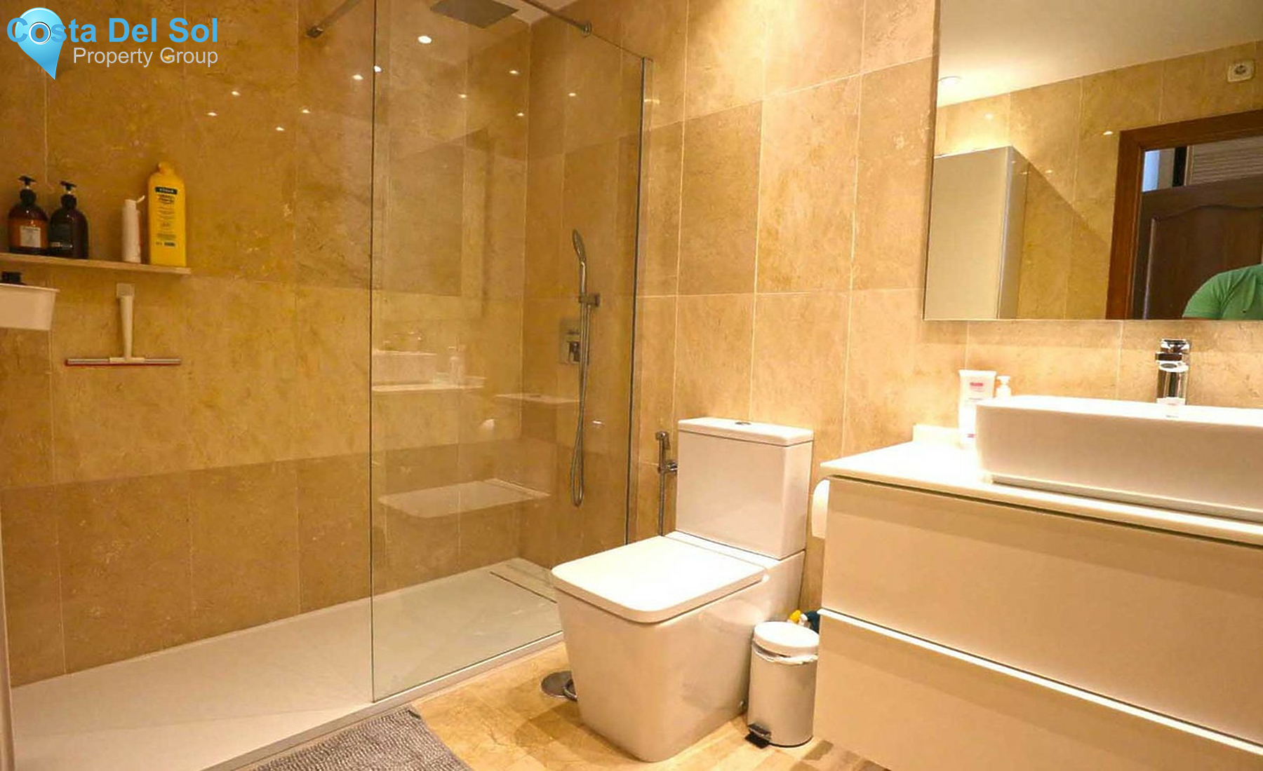 Middle Floor Apartment in Marbella-1273178