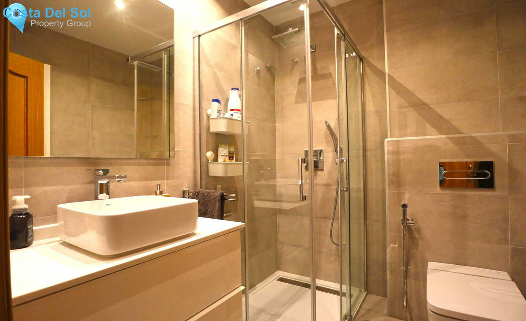 Middle Floor Apartment in Marbella-1273180
