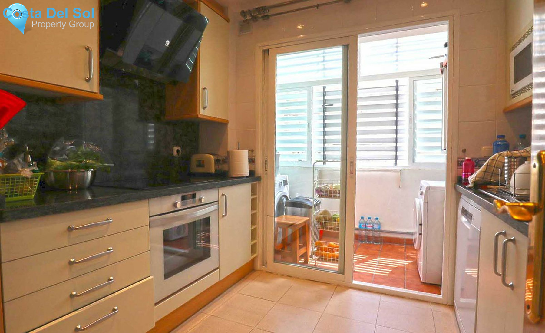 Middle Floor Apartment in Marbella-1273182