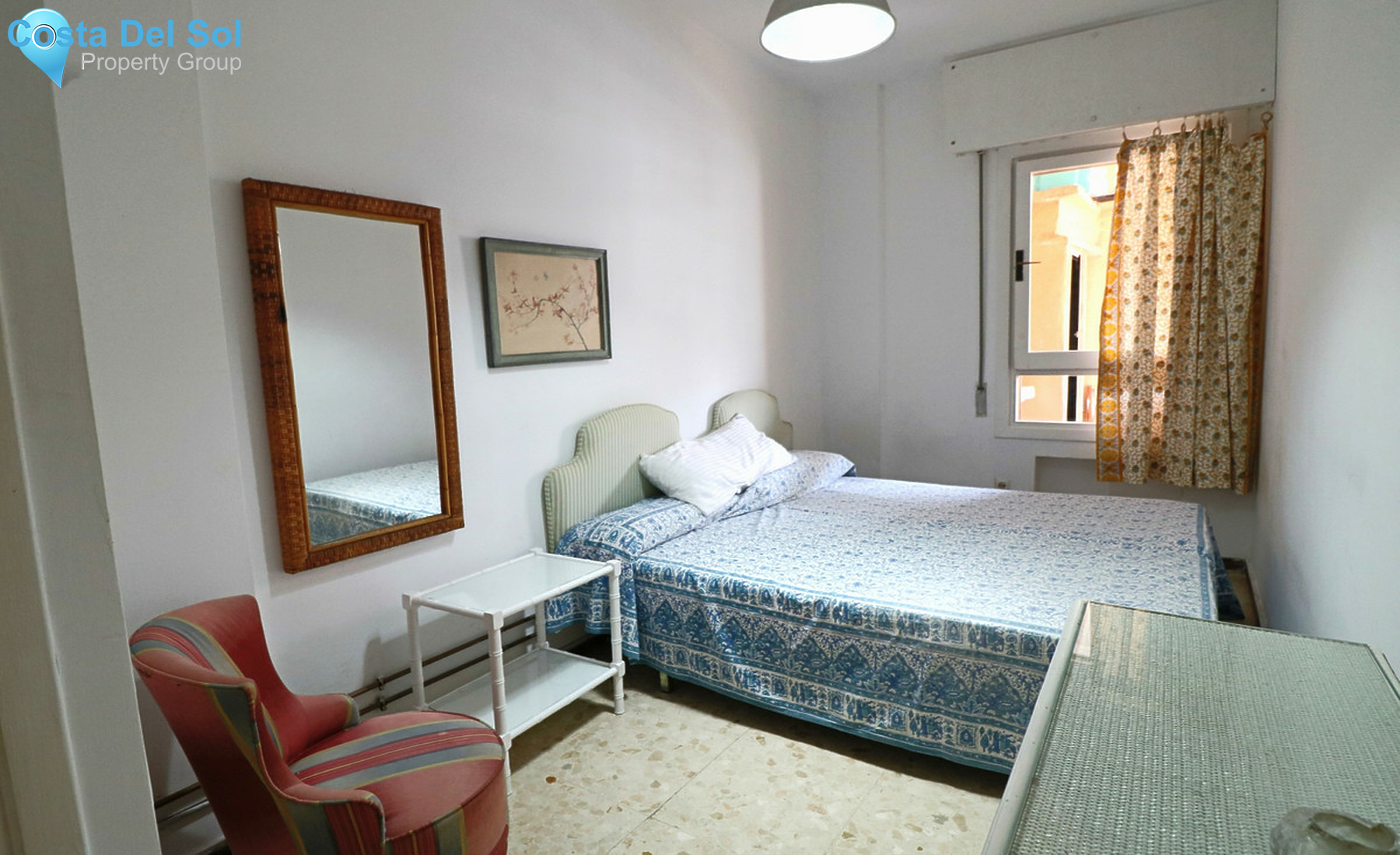 Middle Floor Apartment in Marbella-1300854