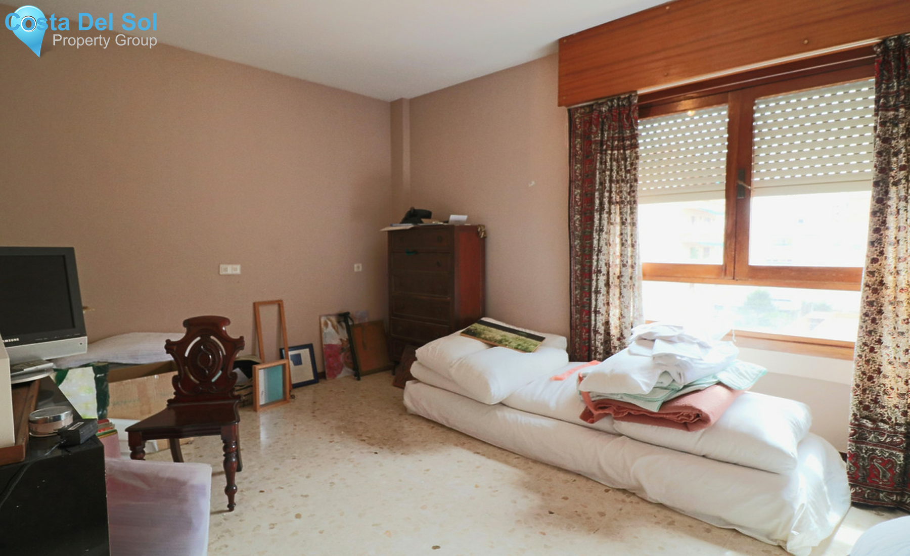 Middle Floor Apartment in Marbella-1300855