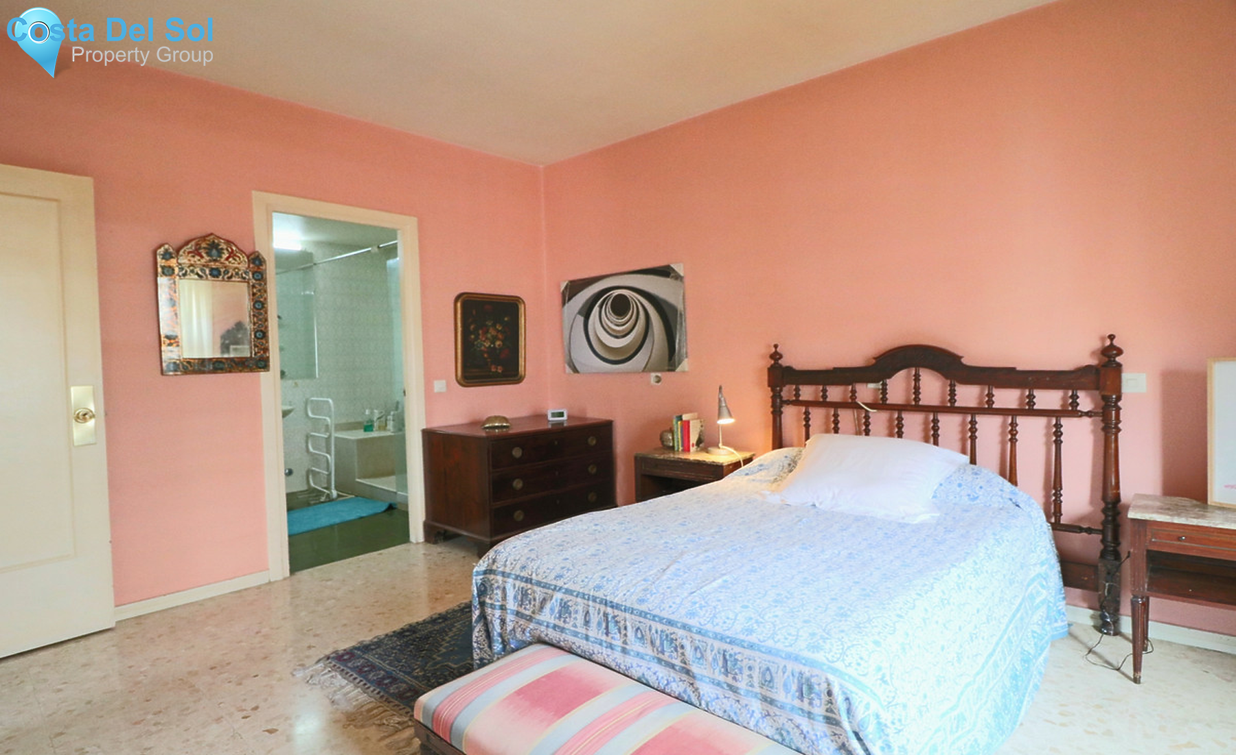 Middle Floor Apartment in Marbella-1300846